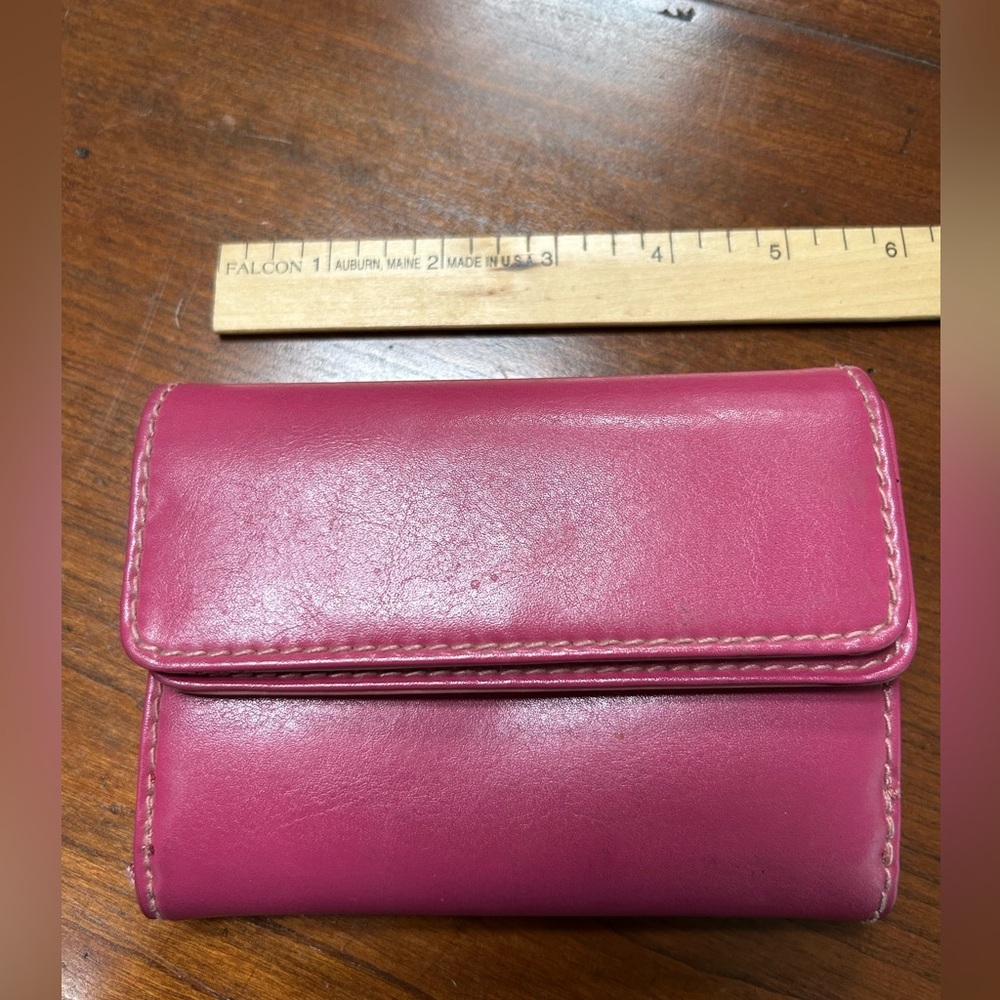 Villager of Liz Claiborne. TriFold Fuchsia & Blush Wallet. Outer change section.